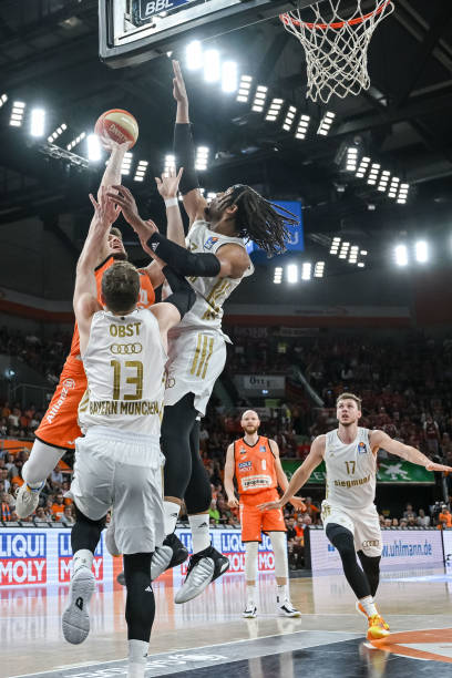 中准确判断 中准确判断