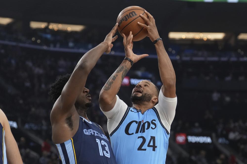 马丁内斯在 马丁内斯在