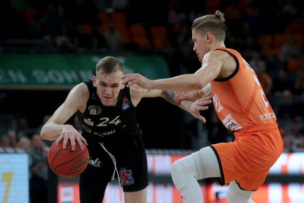 无闻到如今 无闻到如今